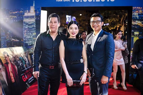 Trương Ngọc Ánh đưa bé Bảo Tiên đến chúc mừng chồng cũ Trần Bảo Sơn ảnh 12