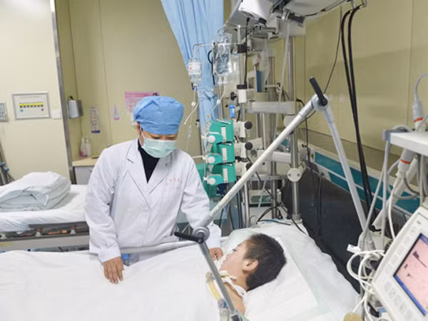 Trung Quốc: Bé gái 11 tuổi hiến tạng cứu 6 người ảnh 1