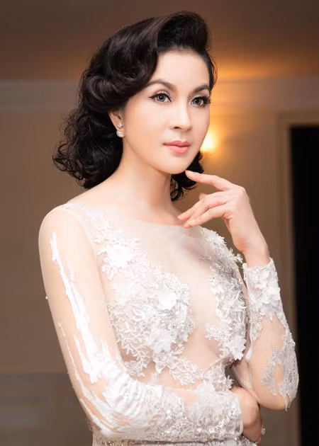 MC Thanh Mai lộng lẫy nhận giải thưởng "Người phụ nữ tài sắc" ảnh 6 MC Thanh Mai lộng lẫy nhận giải thưởng "Người phụ nữ tài sắc" ảnh 6