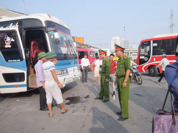 Góp phần xây dựng bến xe văn minh kiểu mẫu ảnh 1