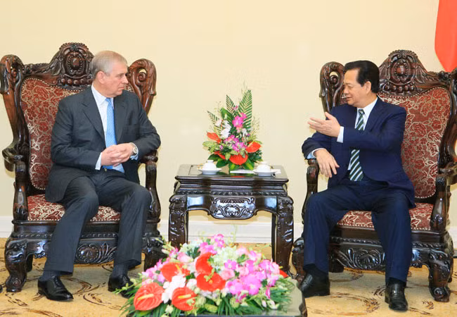 Hoàng tử Anh Andrew có ý tưởng hỗ trợ Việt Nam phát triển doanh nghiệp vừa và nhỏ ảnh 1