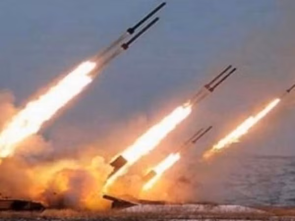 SAA tấn công tên lửa nhằm vào SDF do chuyển lậu dầu mỏ tới Thổ Nhĩ Kỳ ảnh 1
