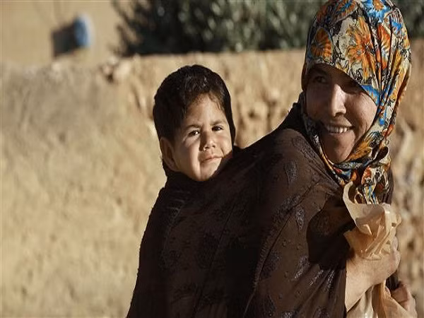 Hàng trăm thường dân Syria đã chạy thoát khỏi sự kìm kẹp của IS ở Manbij ảnh 2 Hàng trăm thường dân Syria đã chạy thoát khỏi sự kìm kẹp của IS ở Manbij ảnh 2