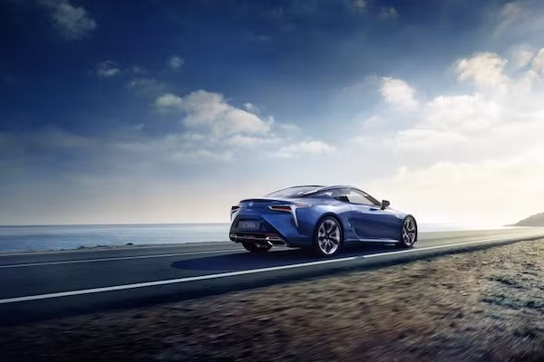Lexus chính thức "vén màn bí mật" của LC 500h ảnh 2