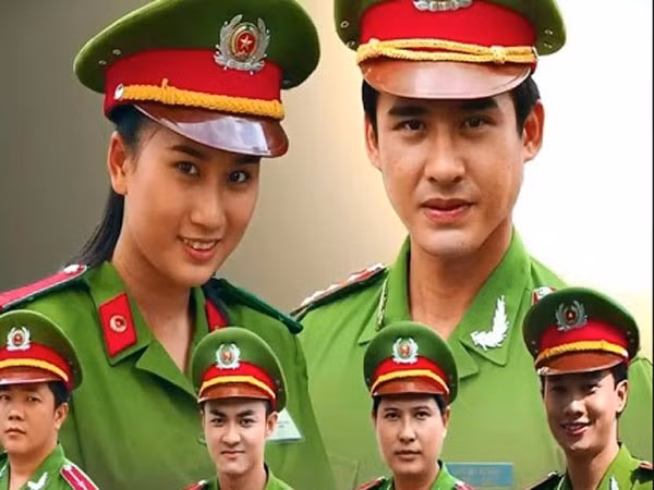 "Nữ cảnh sát tập sự" ảnh 1