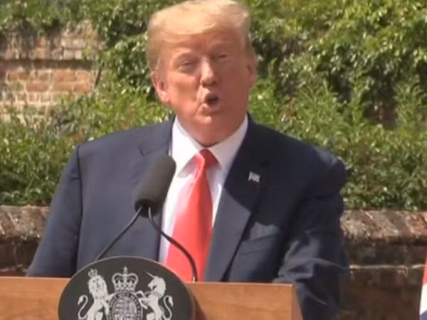 Tổng thống Trump sẵn sàng hòa giải giữa Nga và Israel về vụ máy bay IL-20 ảnh 1