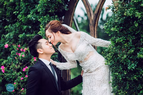 "Hot girl vườn đào" Đan Thuỳ khoe ảnh cưới cùng "phi công trẻ" ảnh 9