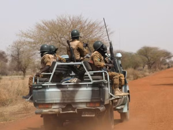 Tấn công khủng bố tại Burkina Faso, 35 thường dân thiệt mạng ảnh 1