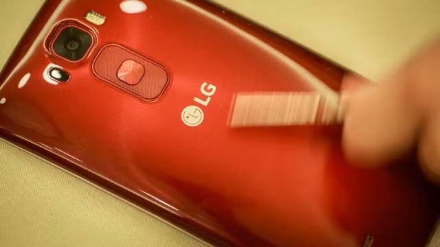 LG G Flex 2: Những đường cong quyến rũ ảnh 3