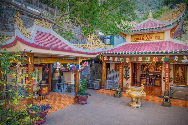 Có gì ở điểm đến linh thiêng nhất Nam Bộ? ảnh 1