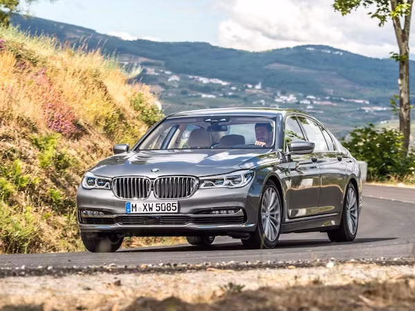 Chiêm ngưỡng bộ ảnh đẹp long lanh của "xế sang" của BMW 7-series ảnh 1
