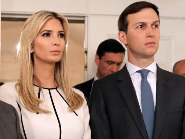 Trực thăng chở vợ chồng con gái Tổng thống Trump hạ cánh khẩn cấp vì trục trặc động cơ ảnh 1