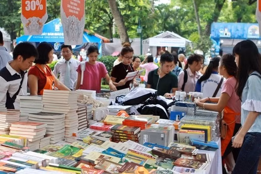 Hội sách chào mừng "Ngày sách Việt Nam lần thứ 5": Điểm hẹn văn hóa giữa lòng Thủ đô ảnh 1