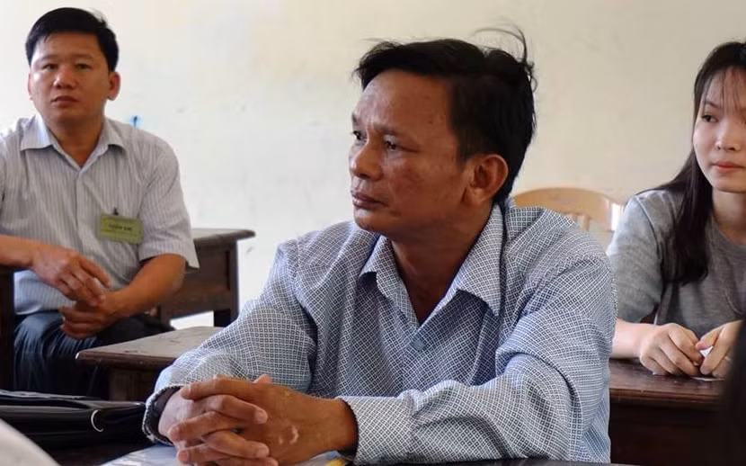 Thí sinh 53 tuổi đi thi THPT quốc gia ảnh 1