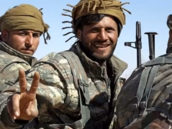 Hàng trăm tay súng SDF ở Hasaka gia nhập quân đội Syria ảnh 1 Hàng trăm tay súng SDF ở Hasaka gia nhập quân đội Syria ảnh 1