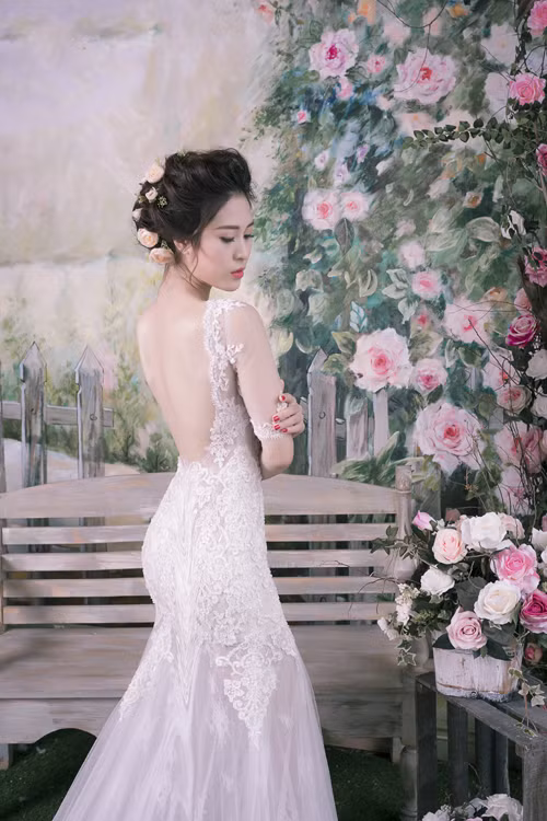 Ngắm vẻ gợi cảm của diễn viên, người mẫu Trần Cẩm Nhung ảnh 7