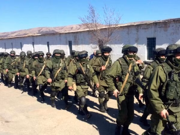 Trúng đạn pháo của phiến quân IS, 2 binh sĩ Nga tử trận tại Syria ảnh 1