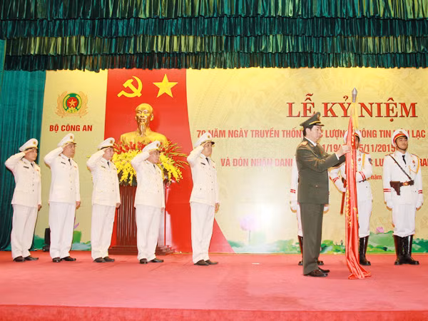 Kỷ niệm 70 năm Ngày truyền thống lực lượng Thông tin liên lạc CAND ảnh 1