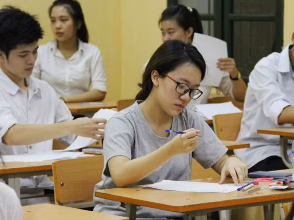 Kỳ thi THPT quốc gia: Có cần thiết một nơi hai cụm thi? ảnh 1