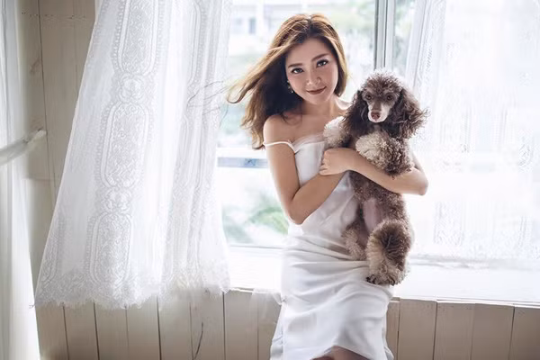 Cựu thành viên Mắt Ngọc "lột xác" với hình ảnh đầy quyến rũ ảnh 4