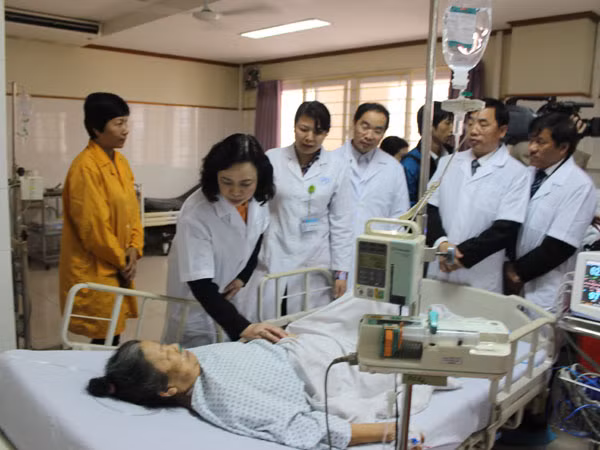 Nâng cao chất lượng, vị thế y tế Thủ đô ảnh 1
