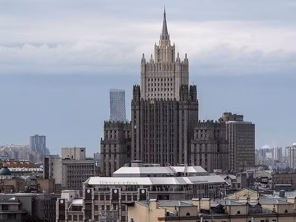 Nga trả đũa Ukraine vụ trục xuất nhà ngoại giao ảnh 1