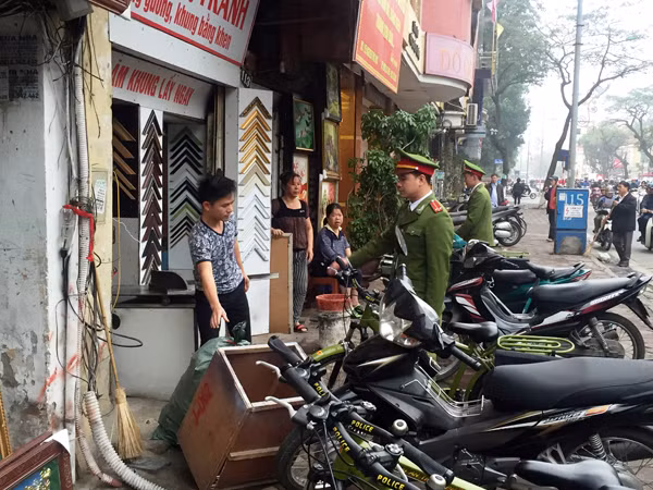 Tập trung đảm bảo trật tự đô thị và an toàn giao thông tại quận Ba Đình ảnh 3