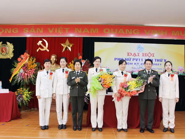 Hội Phụ nữ Phòng Tham mưu CATP tổ chức đại hội điểm ảnh 1