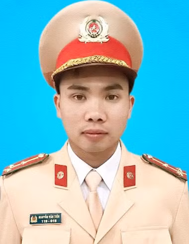 Trên tuyến đầu xung kích vì cuộc sống bình yên, vì nhân dân phục vụ ảnh 9