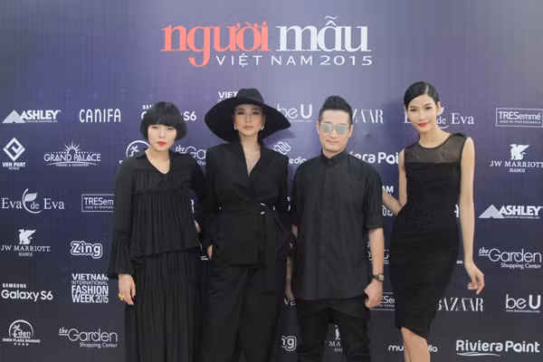 Thanh Hằng diện nguyên “cây” hàng hiệu chấm thi Next Top Model tại Hà Nội ảnh 3
