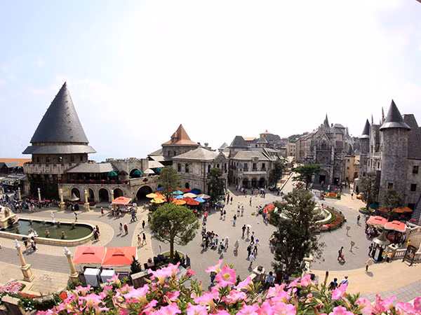Du ngoạn thiên đường hoa Bà Nà Hills ảnh 1