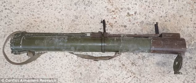 Bất ngờ trước kho vũ khí IS sử dụng trong cuộc chiến ở Kobani ảnh 11