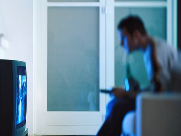 Chồng sốc nặng khi vợ "chết" hai năm bỗng xuất hiện trên tivi ảnh 1