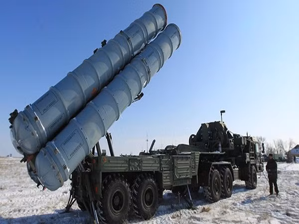 Nga vẫn để lại hệ thống phòng không S-400 ở Syria ảnh 1