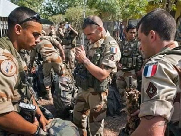 Binh sĩ Pháp hiện diện ở miền bắc Syria, sẵn sàng hỗ trợ người Kurd ảnh 1