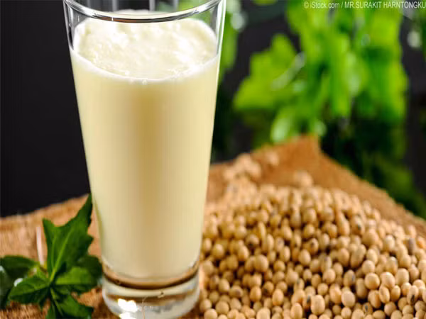 6 lợi ích của sữa đậu nành ảnh 1