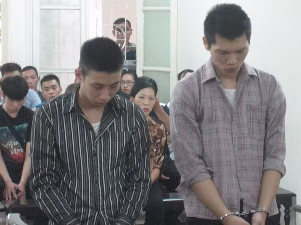 "Quái chiêu" lừa mua iPhone bằng tiền giả ảnh 1