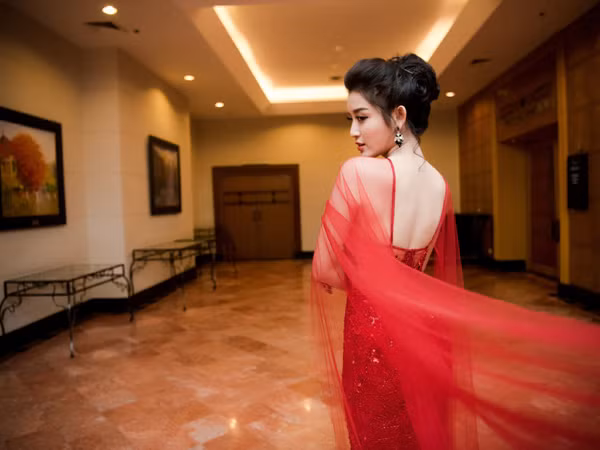 Á hậu Huyền My táo bạo với phong cách xuyên thấu ảnh 5 Á hậu Huyền My táo bạo với phong cách xuyên thấu ảnh 5