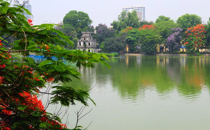 300 tình nguyện viên đồng hành cùng du khách khám phá vẻ đẹp Thủ đô ảnh 2 300 tình nguyện viên đồng hành cùng du khách khám phá vẻ đẹp Thủ đô ảnh 2