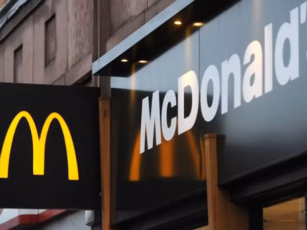 McDonald’s bị “sờ gáy” vì trốn thuế ảnh 1