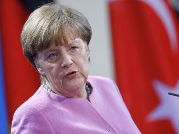 "Tối hậu thư" cho Thủ tướng Merkel ảnh 1