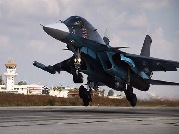 Không quân Nga-Syria phá hủy trại huấn luyện lớn nhất của IS ở Homs ảnh 1