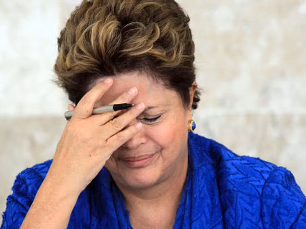 Tổng thống Brazil đối mặt nguy cơ bị phế truất ảnh 1
