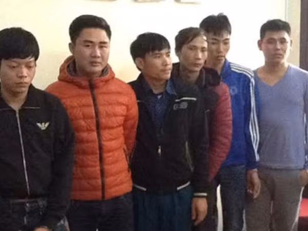 Phá sới bạc chuyên thắp nến để sát phạt ảnh 1