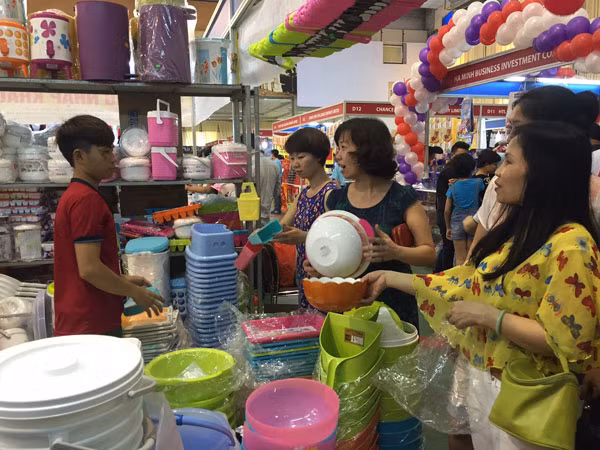 Mua hàng Thái, lo cho hàng Việt ảnh 1