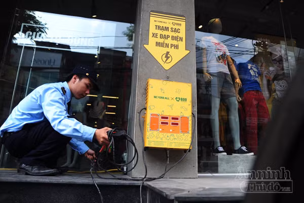 Hà Nội: Tận thấy những trạm sạc miễn phí cho xe đạp điện đầu tiên ảnh 5 Hà Nội: Tận thấy những trạm sạc miễn phí cho xe đạp điện đầu tiên ảnh 5