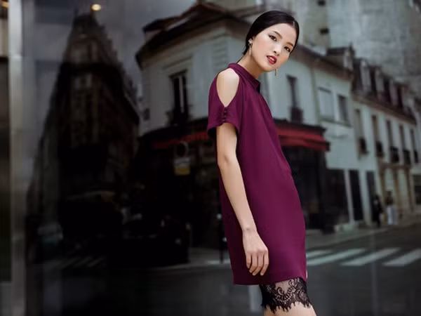 Chà Mi tự tin sải bước trên phố "mê hoặc" người xem ảnh 8 Chà Mi tự tin sải bước trên phố "mê hoặc" người xem ảnh 8
