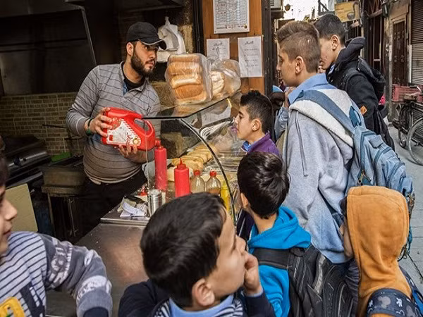 Syria: Cuộc sống yên bình hiếm có ở Damascus ảnh 6