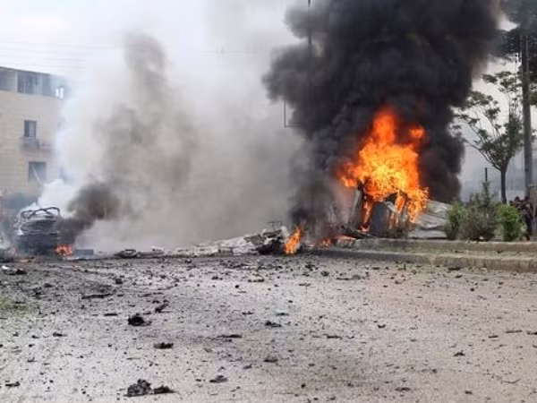 Chảo lửa Deir Ezzor: Dân thường nổi dậy tấn công IS, phiến quân thiệt hại lớn ảnh 1
