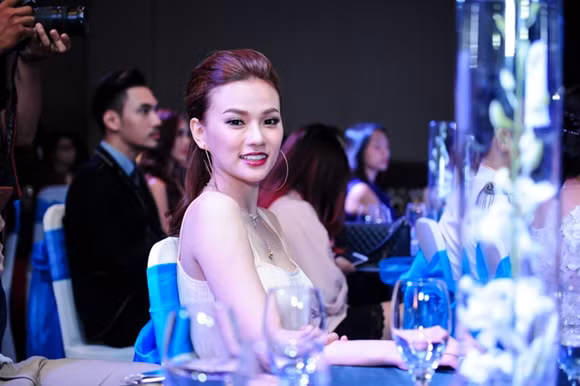 Các mỹ nhân Việt hội ngộ mừng ra mắt Gala nhạc Việt số 6 ảnh 6